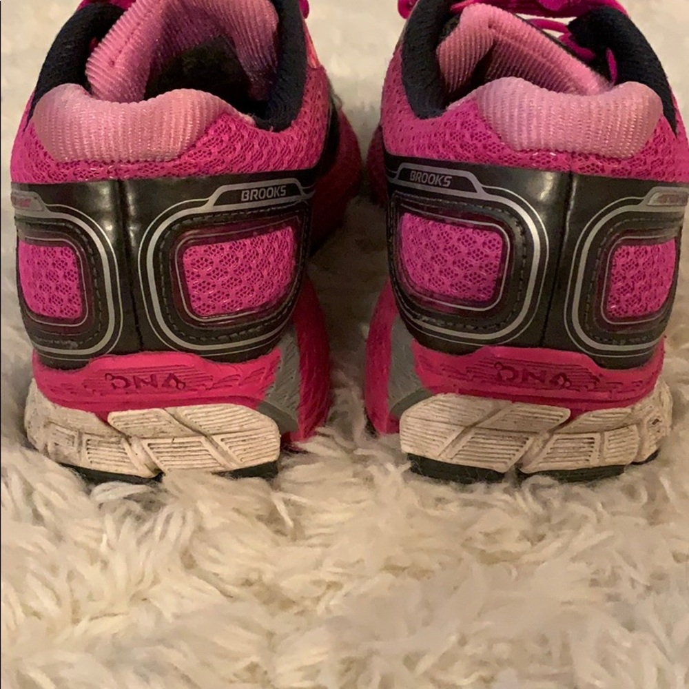 Brooks GTS - Picture 5 of 7